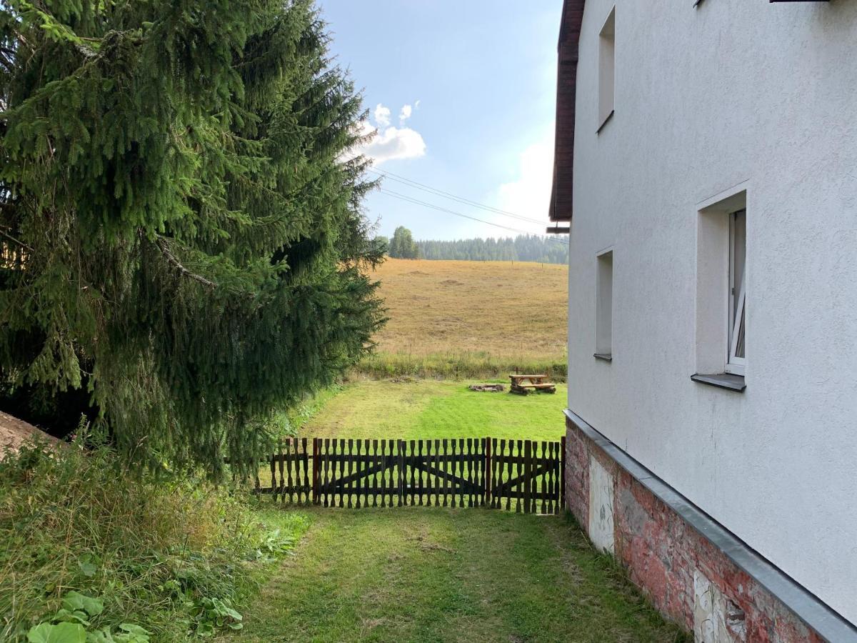Ubytování u Matěje Horní Blatná Esterno foto